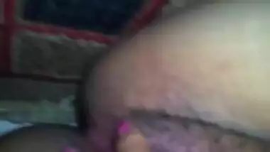 Hot Desi Lady pussy fingering