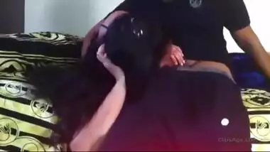 Nasik hot maid having a home sex