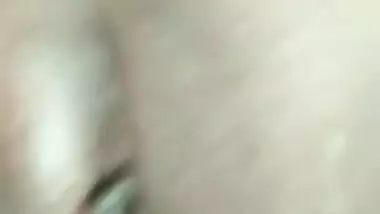 Desi cute girl showing pussy bf