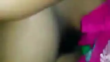 Dehati housewife exposing her boobs on cam