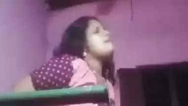 Busty bhabhi pussy licking Indian sex mms