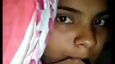 Cute indian babe with boobs