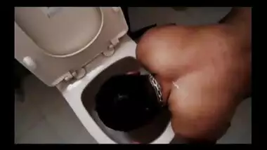 Indian gay bottom getting cum shampoo and piss shower