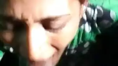 Hot Tamil Bhabhi’s Amazing Cock Sucking Session