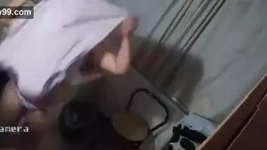 Indian Bhabhi Filmed Naked – Movies