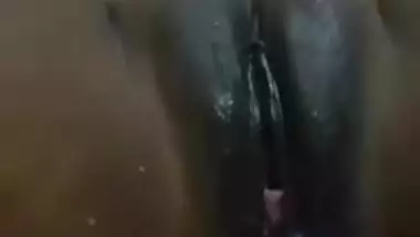 Horny Desi girl masturbating and squirting