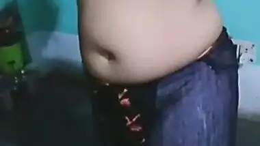 Desi village bhabi nice navel