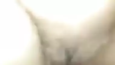 Hot desi ducking silently