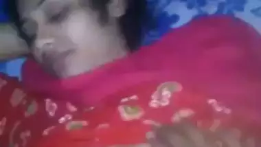 Bangladeshi Married couple in house romance and sex video leaks