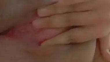 Bubbly Indian girl nude pink pussy rubbing