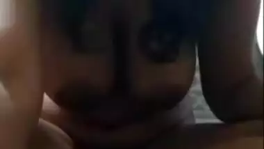 Tamil big boobs girl fingering pussy viral video