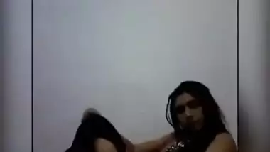 Today Exclusive-hot Indian Bhabhi Showing Her Boobs And Pussy Part 5