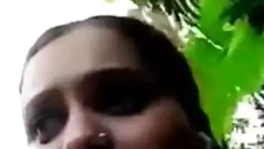 Married Desi XXX girl shows her boobs and pussy outdoors