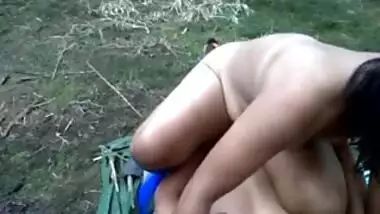 Indian hot couple outdoor fucking