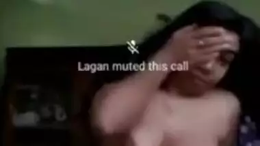Sexy Desi girl Showing her Nude Body On VC