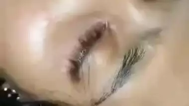 Slim Desi girl pussy fucking MMS