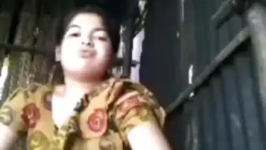 Beautiful Desi Village Girl Fingering