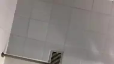 Desi cute wife nice boobs show