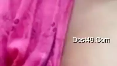 Today Exclusive- Mallu Bhabhi Showing Her Milky Boobs On Video Call