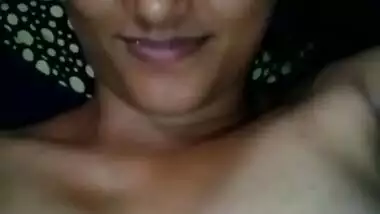 Village boudi showing boobs and pussy