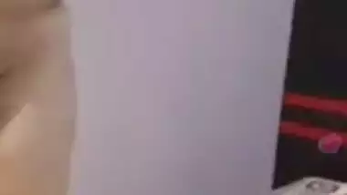 Mature Desi XXX housewife shows her big boobs on live cam