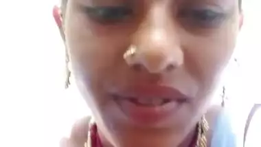 Village Indian girl nude outdoors viral MMS