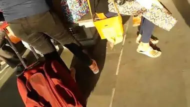 Indian Girls In Tight Jeans 