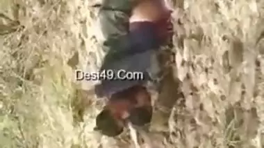 Сheating Bhabhi outdoor caught and humiliated. Desi mms