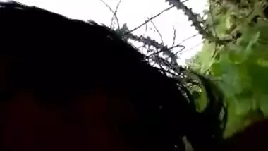 Shaved Dehati love tunnel fucking outdoors by her bf