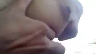 Punjabi girl Salima from Lahore self shoot...