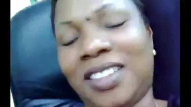 Kerala aunty’s mature sex clip on request