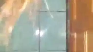 Sexy Kannada Girl Showing Nude Body Parts