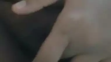 Chubby Bangladeshi girl fingering MMS video
