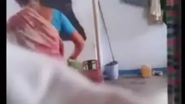 Guy secretly recording Bhabhi taking bath and wearing saree