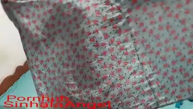 Before A Wash චීත්තේ ඇද ගෙන නාන්න යන්න කලින් වෙච්ච දේ? - Kuweni Devi