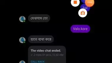 Bangladeshi bhabhi naked bath for her lover