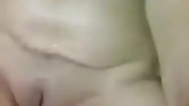 Desi films her XXX boobs with perky sex nipples and shaved pussy