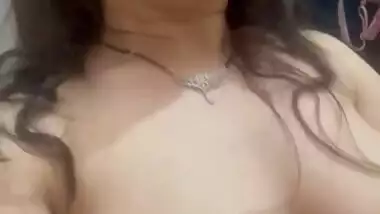 Hot Desi Bhabhi shows boobs and pussy