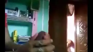 Village bhabhi first time making her Indian sex video