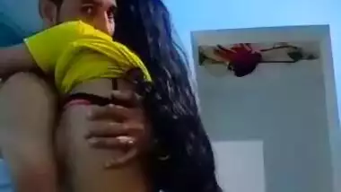 Couple stopping lifting sex due to s cry