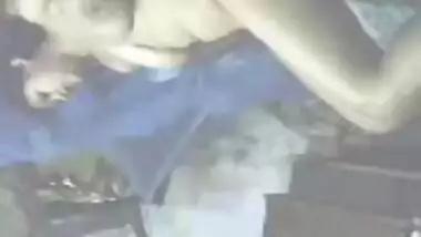 Odisha aunty opening her blouse and her naughty...