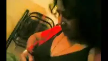 Indian mature aunty caught by nextdoor guy during sex session