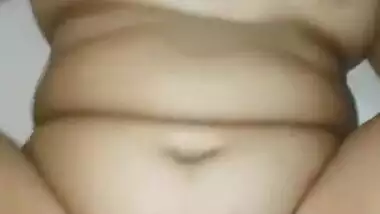 Mature Desi aunty Hindi XXX sex with her husband’s friend