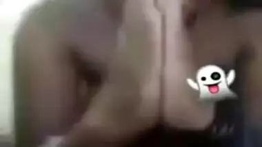 Breasty hot Bengali hotty goes topless in a live movie scene call