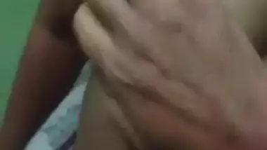 M0ms boobs after bath