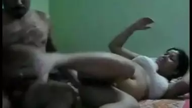 Amateur desi bhabhi’s sex with her neighbor