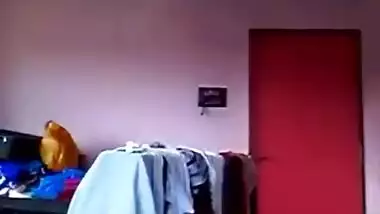 Horny Marathi Bhabhi Shows Her Big Boobs
