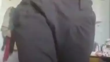 Young Indian babe cute Desi boobs show