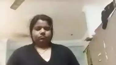 Chubby Desi Bhabhi Wearing Cloths