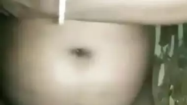 Desi Girl Showing Her Big Boobs And Pussy